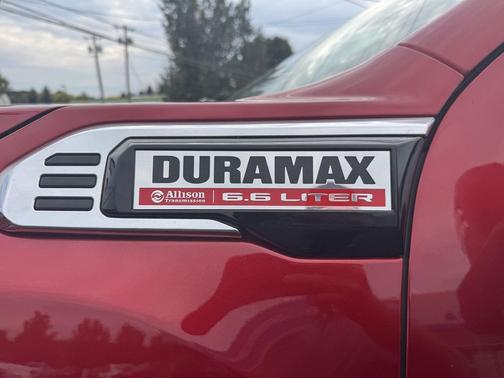 Volcanic Red Tintcoat 2024 GMC Sierra 2500 SLE