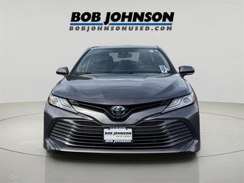 2019 Toyota Camry Hybrid XLE