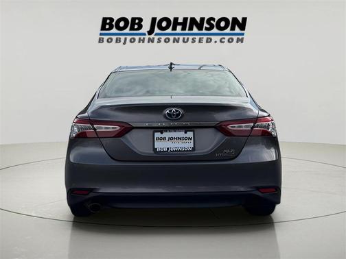 2019 Toyota Camry Hybrid XLE