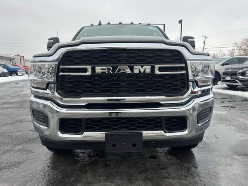 2024 RAM 2500 Tradesman Regular Cab 4x4 8' Box