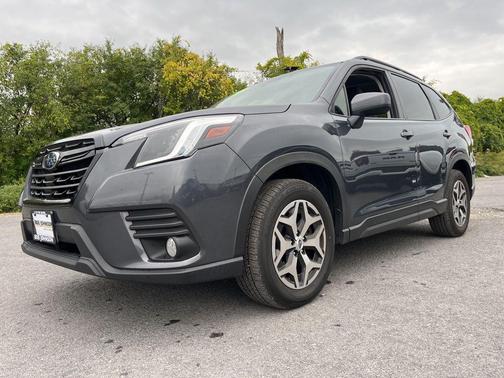 2022 Subaru Forester Premium