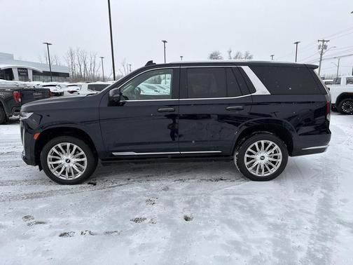 2022 Cadillac Escalade Premium Luxury