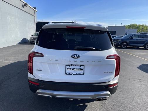 Glacial White Pearl 2021 Kia Telluride EX