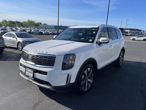 Glacial White Pearl 2021 Kia Telluride EX