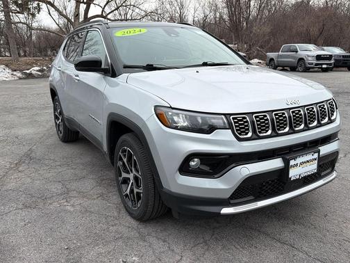 Silver Zynith Metallic Clearcoat 2024 Jeep Compass Limited