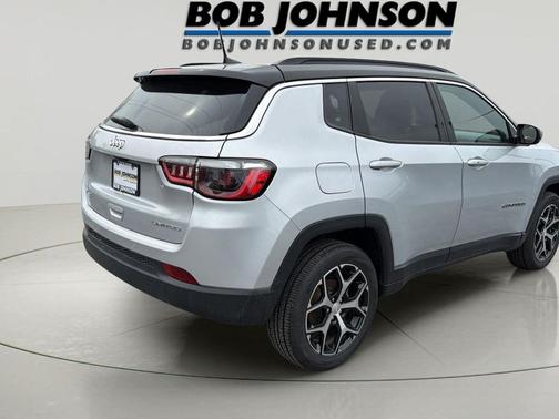 Silver Zynith Metallic Clearcoat 2024 Jeep Compass Limited