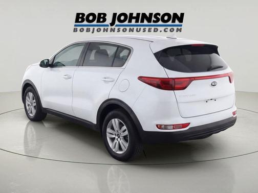 Clear White 2019 Kia Sportage LX