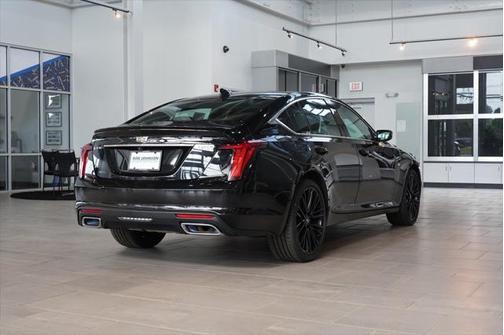 2022 Cadillac CT5 Luxury RWD