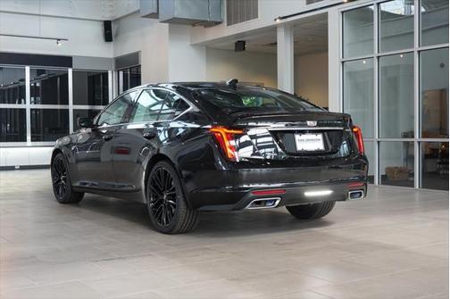 2022 Cadillac CT5 Luxury RWD