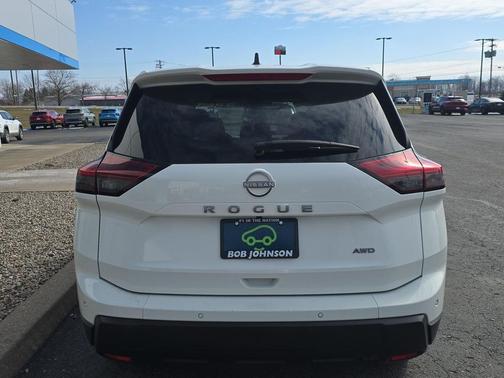 Glacier White 2024 Nissan Rogue S