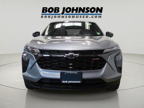 Sterling Gray Metallic 2024 Chevrolet Trax FWD 1RS
