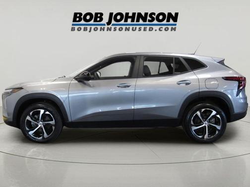 Sterling Gray Metallic 2024 Chevrolet Trax FWD 1RS