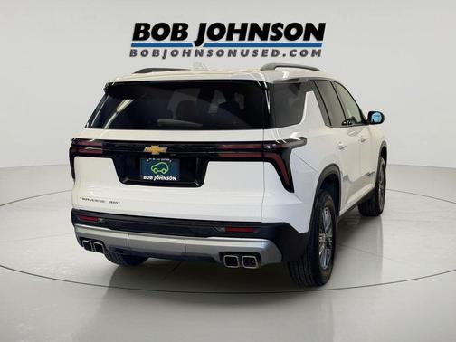 Summit White 2025 Chevrolet Traverse LT