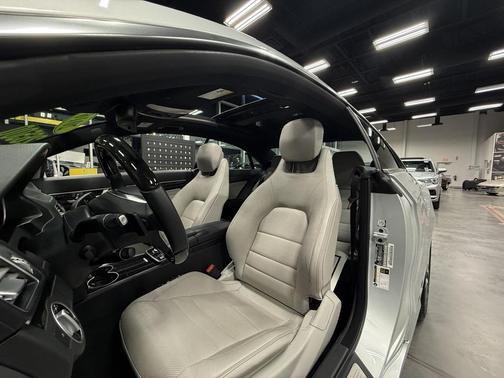 2016 Mercedes-Benz E-Class 4MATIC