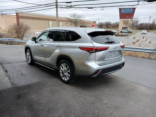 2021 Toyota Highlander Limited