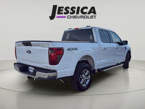Oxford White 2025 Ford F-150 XLT