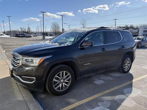 2017 GMC Acadia SLE-2