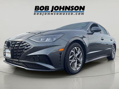 2022 Hyundai SONATA SEL