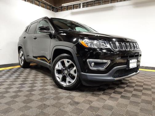 Diamond Black Crystal Pearlcoat 2020 Jeep Compass Limited