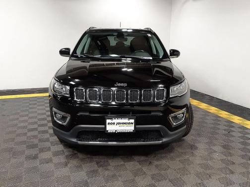 Diamond Black Crystal Pearlcoat 2020 Jeep Compass Limited