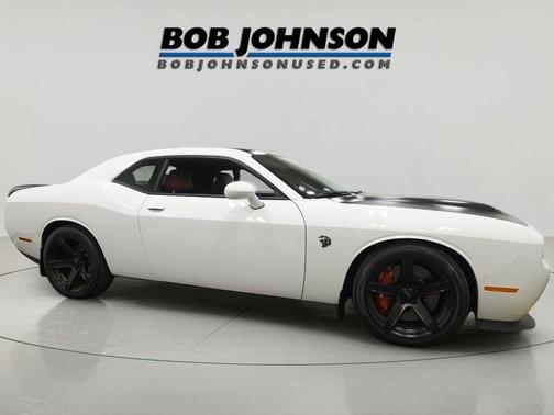 White Knuckle Clearcoat 2022 Dodge Challenger SRT Hellcat