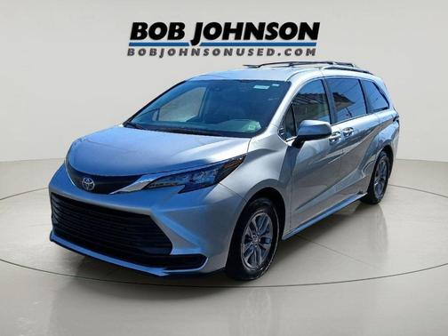 Celestial Silver Metallic 2024 Toyota Sienna LE