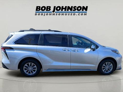 Celestial Silver Metallic 2024 Toyota Sienna LE