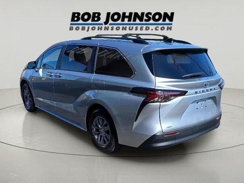 Celestial Silver Metallic 2024 Toyota Sienna LE
