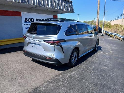Celestial Silver Metallic 2024 Toyota Sienna LE
