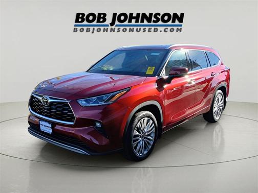 2022 Toyota Highlander Platinum
