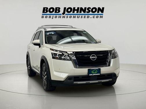 2024 Nissan Pathfinder Platinum 4WD