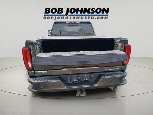 Forest Metallic 2022 GMC Sierra 2500 Denali