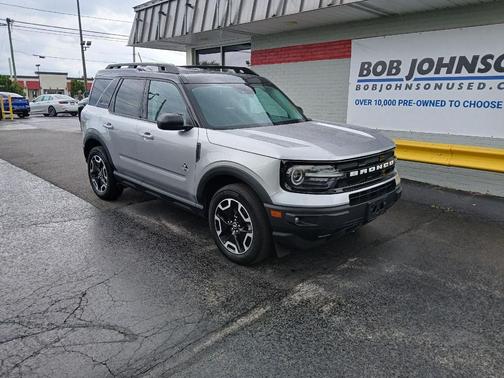 Iconic Silver Metallic 2023 Ford Bronco Sport Outer Banks