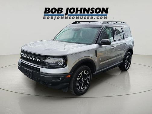 Iconic Silver Metallic 2023 Ford Bronco Sport Outer Banks
