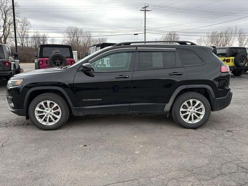 2022 Jeep Cherokee Latitude Lux