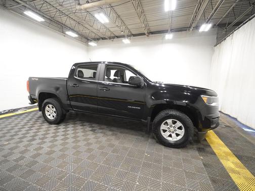 Black 2019 Chevrolet Colorado WT