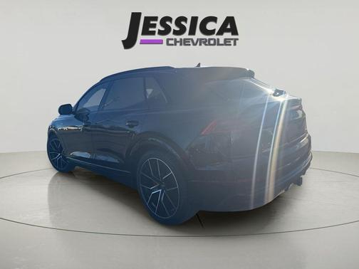 2020 Audi Q8 55 Premium Plus