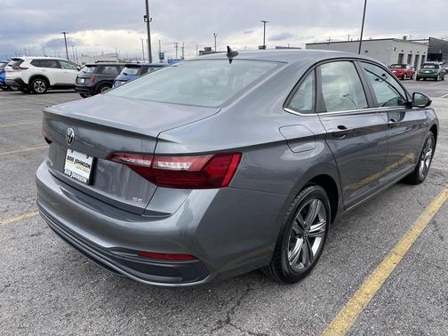 2022 Volkswagen Jetta 1.5T SE