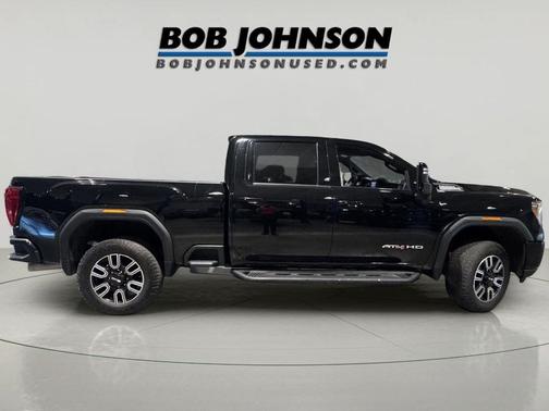 Onyx Black 2022 GMC Sierra 2500 AT4