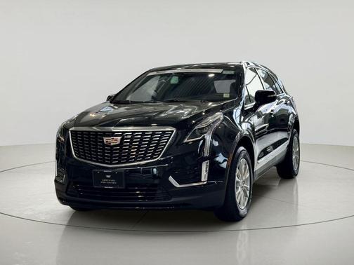 Stellar Black Metallic 2024 Cadillac XT5 Luxury
