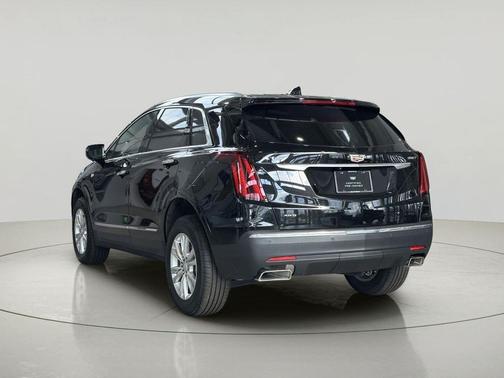 Stellar Black Metallic 2024 Cadillac XT5 Luxury