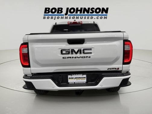 Summit White 2024 GMC Canyon AT4