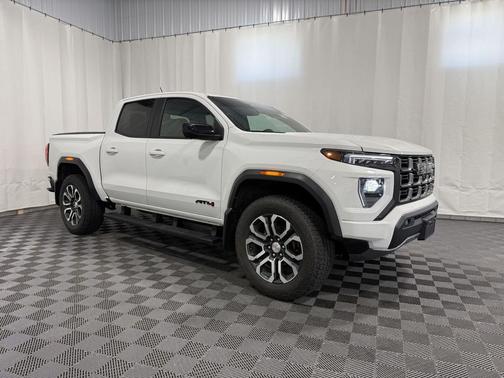 Summit White 2024 GMC Canyon AT4