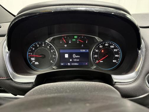 Summit White 2023 Chevrolet Traverse RS
