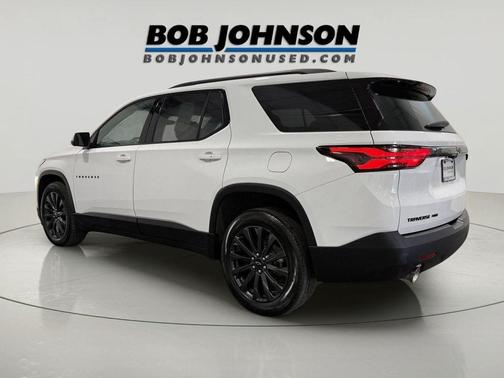 Summit White 2023 Chevrolet Traverse RS