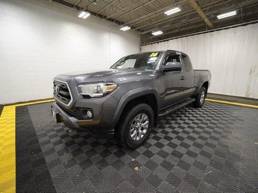 2016 Toyota Tacoma SR5