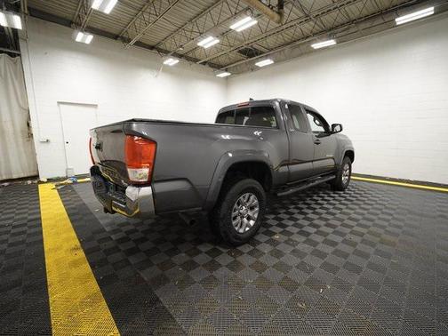 2016 Toyota Tacoma SR5