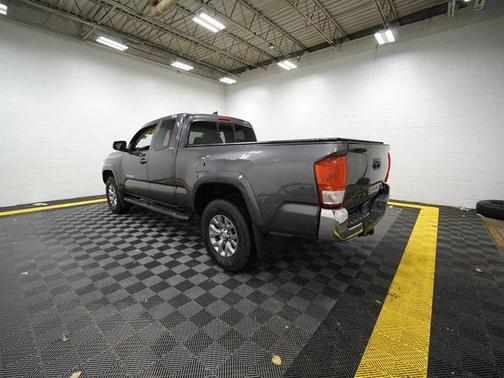 2016 Toyota Tacoma SR5