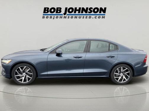2019 Volvo S60 T6 Momentum