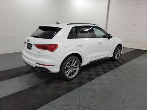 2022 Audi Q3 45 S line Premium Plus